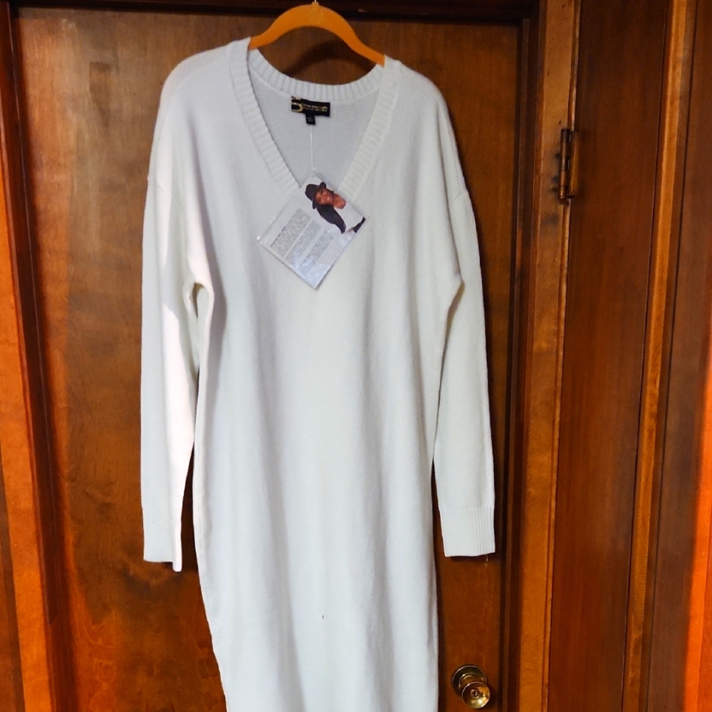 Serena Williams - Cream Sweater Dress